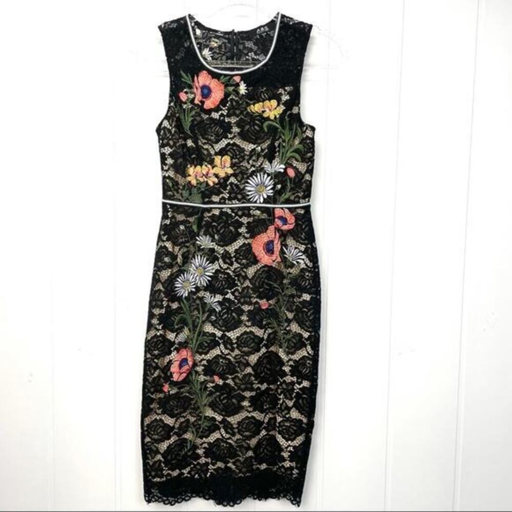 Lace Bodycon Floral Dress Size 2 Sleeveless Black Embroidered Flowers Feminine